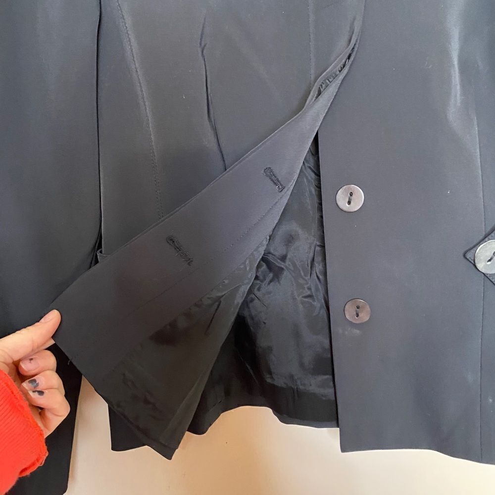 Zenobia Black Hidden Button Jacket - Picture 4 of 8